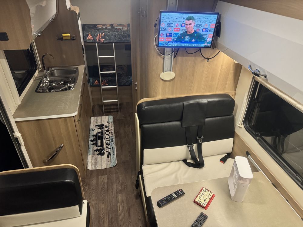 Aluguer Autocaravana 6 lugares