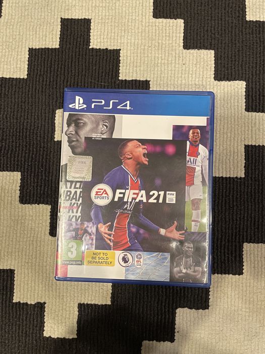 Gra FIFA 21 na PS4