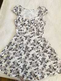Bawelniana sukienka w kwiaty Dorothy Perkins rozm S