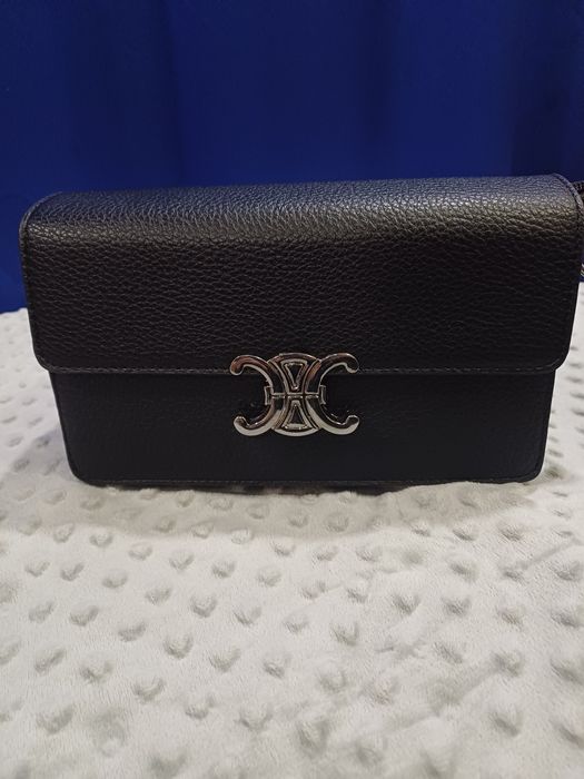 Жіноча чорна сумка кросбоді