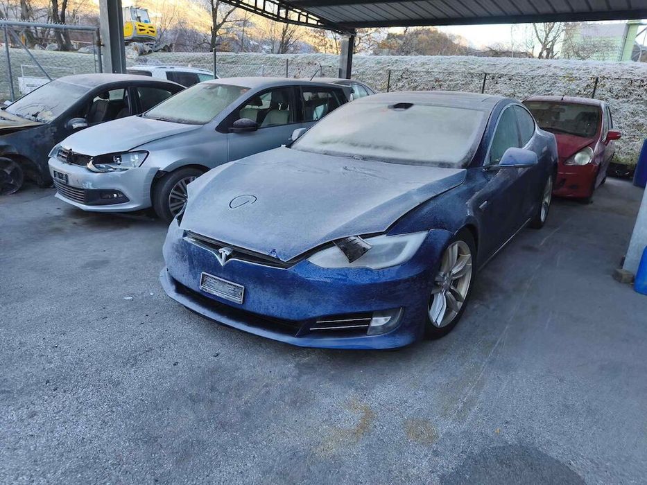 Tesla Model S 90D Darmowe ładowanie