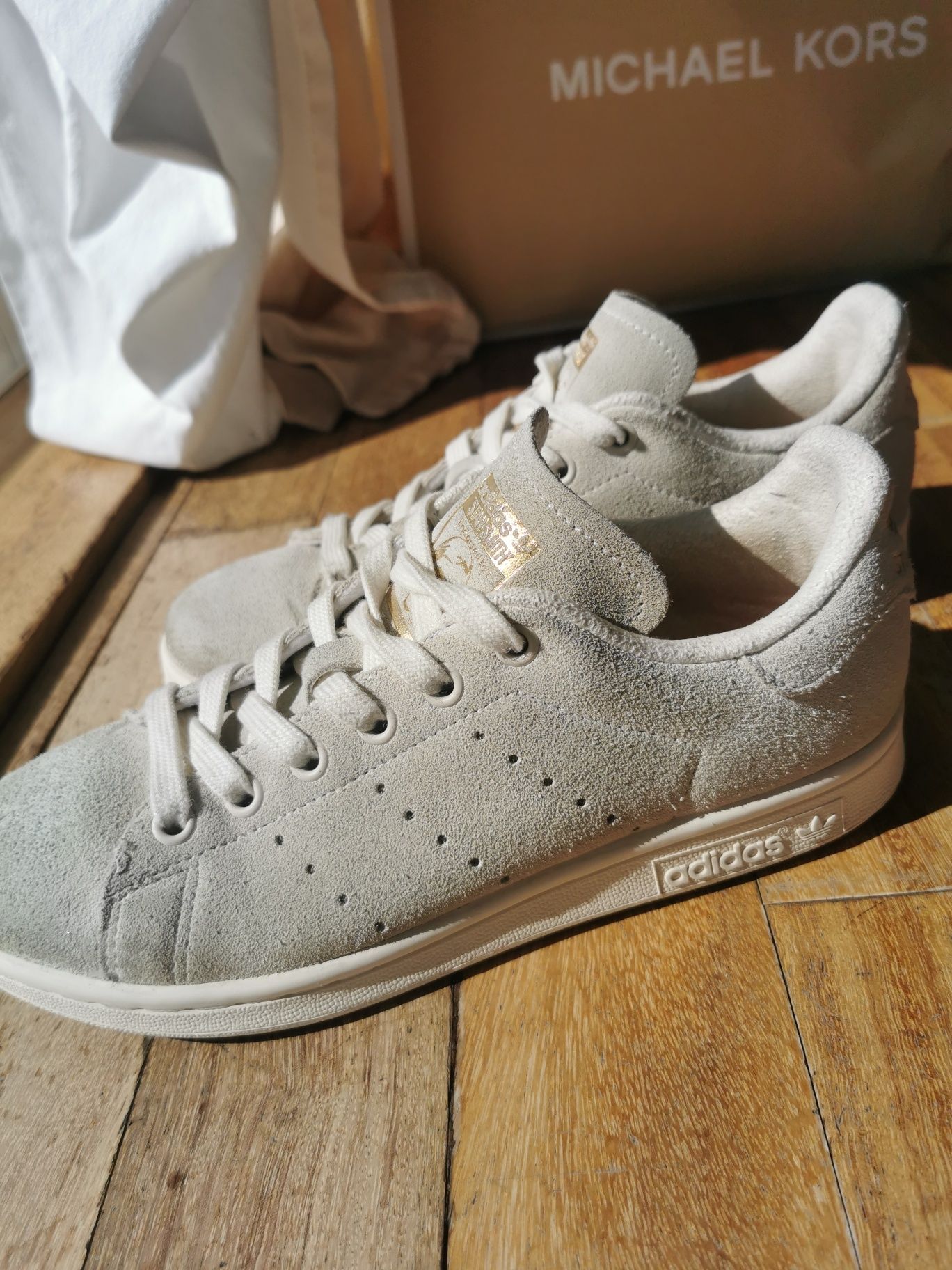 Vendo Adidas Stan Smith camurça