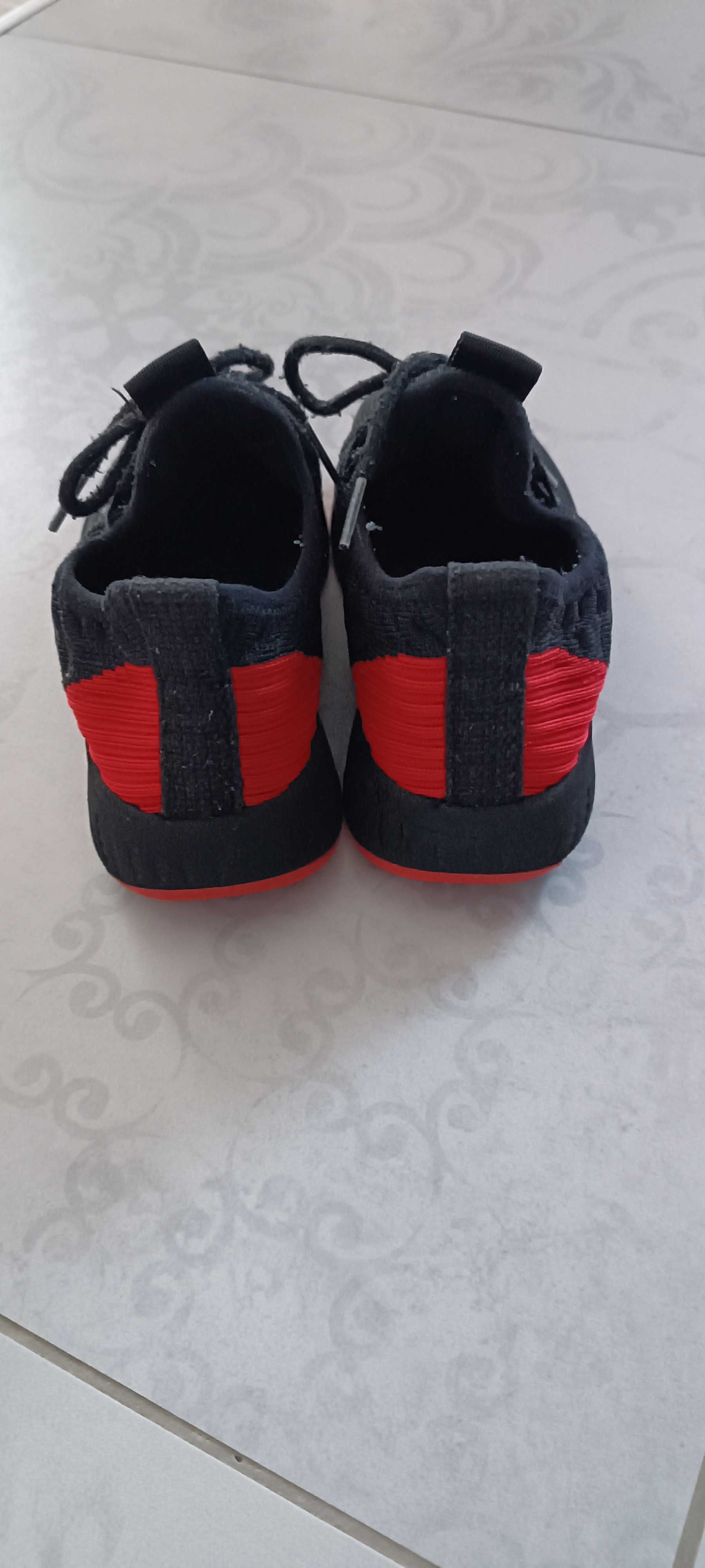 Adidasy VTY chłopięce rozmiar 30