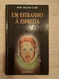 Um Estranho à Espreita, Mary Higgins Clark