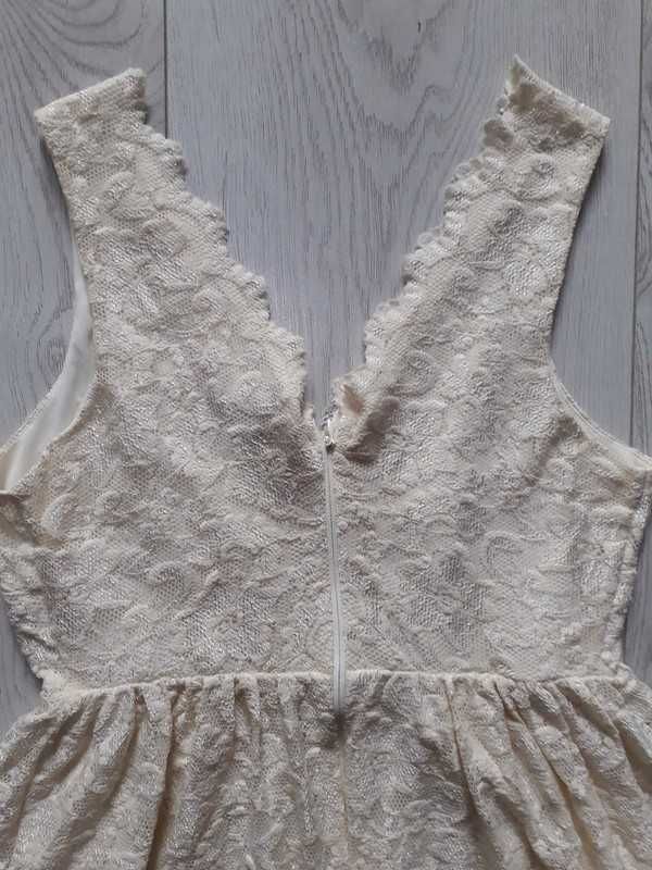 koronkowa sukienka marki ASOS roz. 40