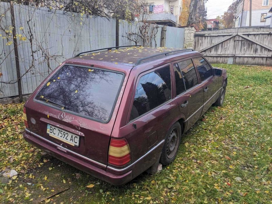 Mercedes - Benz W 124 універсал Мерседес 124 газ бензин автомат