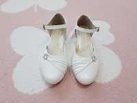 Białe buty komunijne lakierki z serduszkiem roz. 38 dł. 23,5cm pantofe