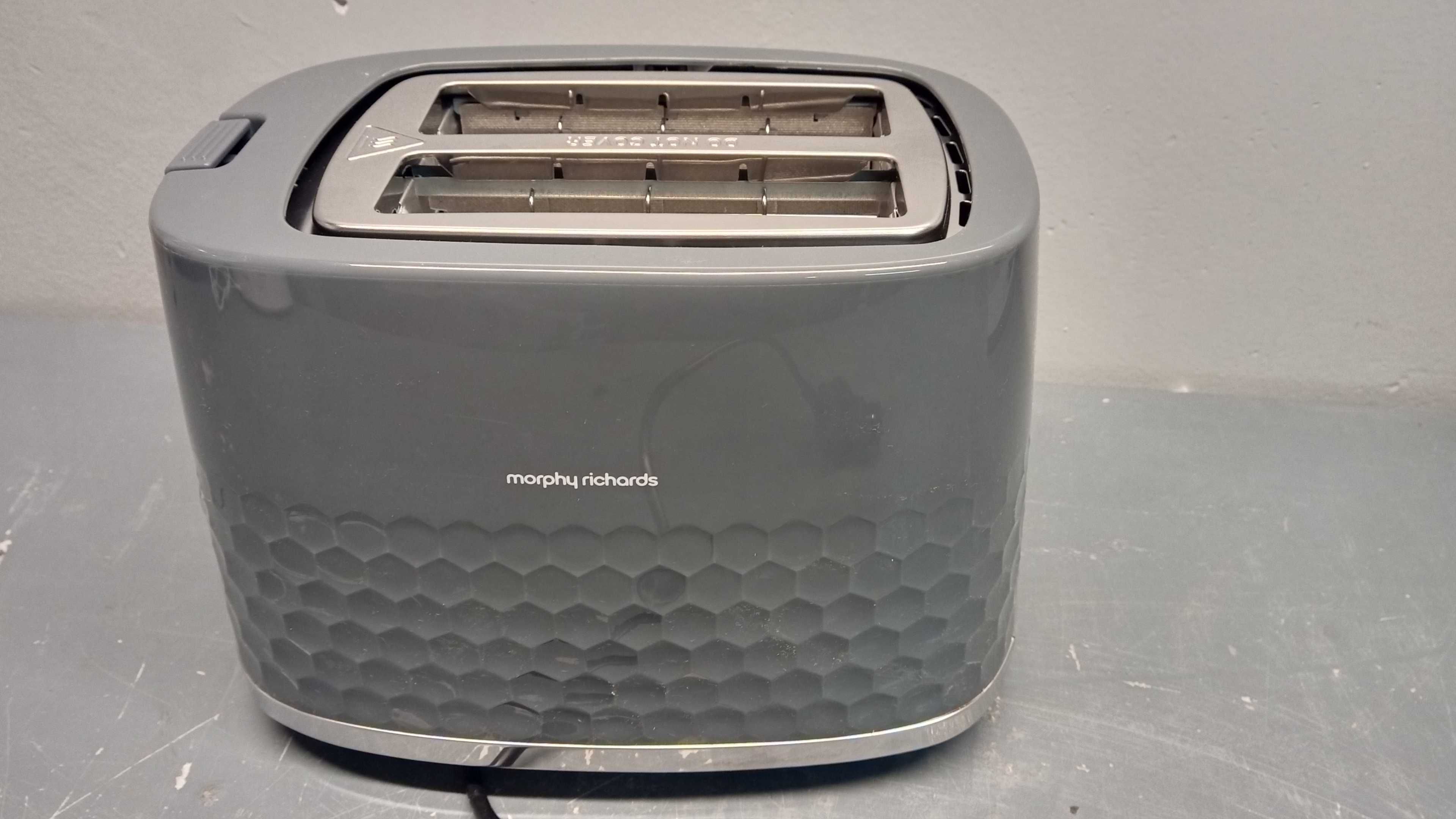 Toster Morphy Richards 850W