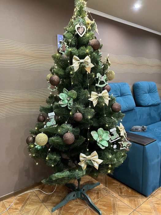 Продам штучну ялинку