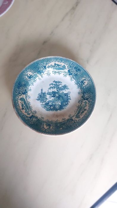 Dois pratos Gilman & C.ta