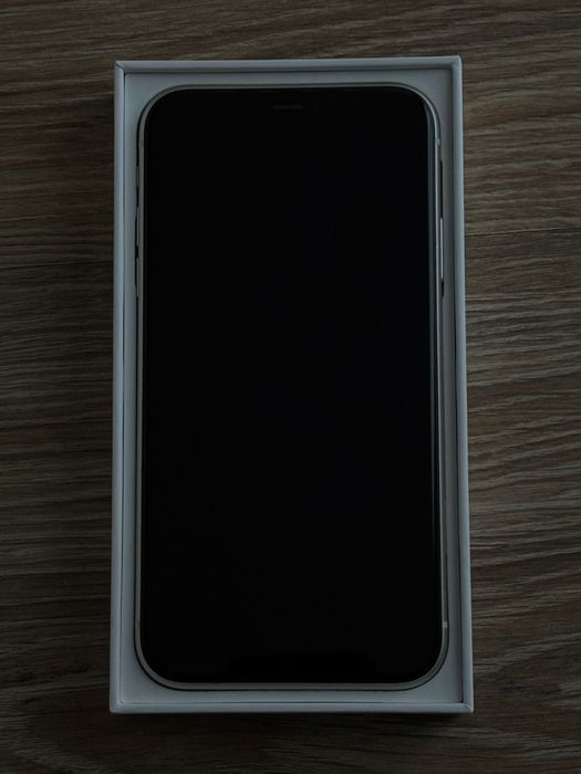 Iphone 11  128GB white