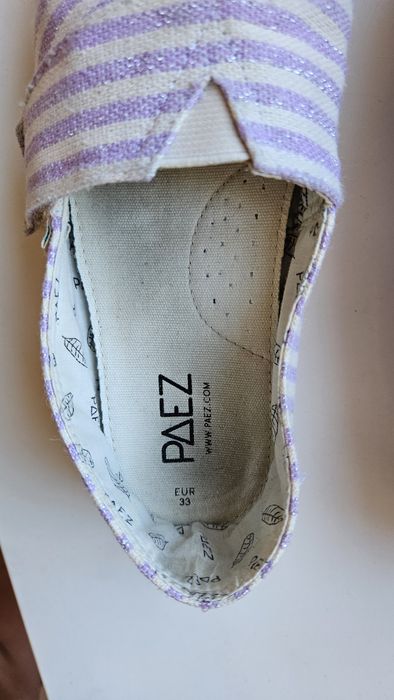 Vendo PAEZ menina