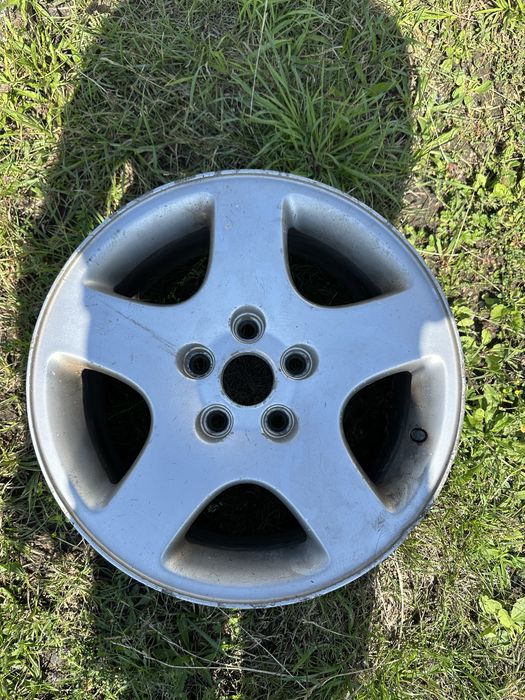 ПОШТУЧНО Диск легкосплавний VAG R16 5*112