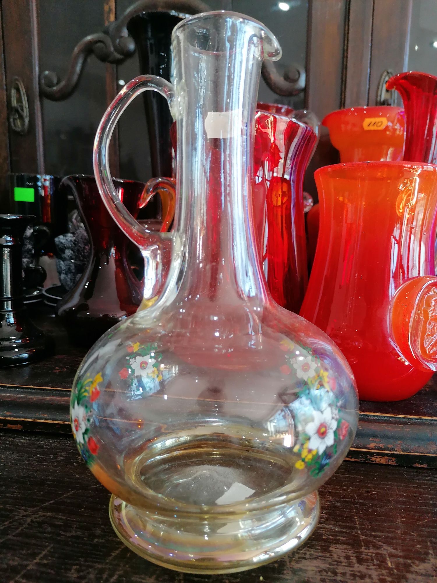 Stary malowany szklany dzbanek