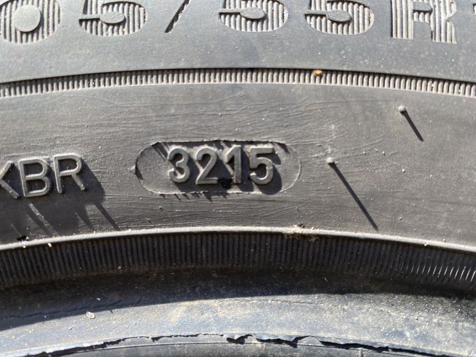 Opony zimowe 205/55R16 2szt Dunlop 205/55/16