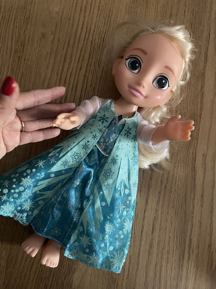Lalka spiewajaca elsa kraina lodu