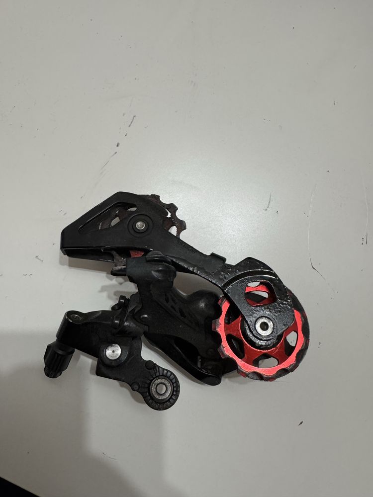 Tylna przerzutka shimano 105 r7000