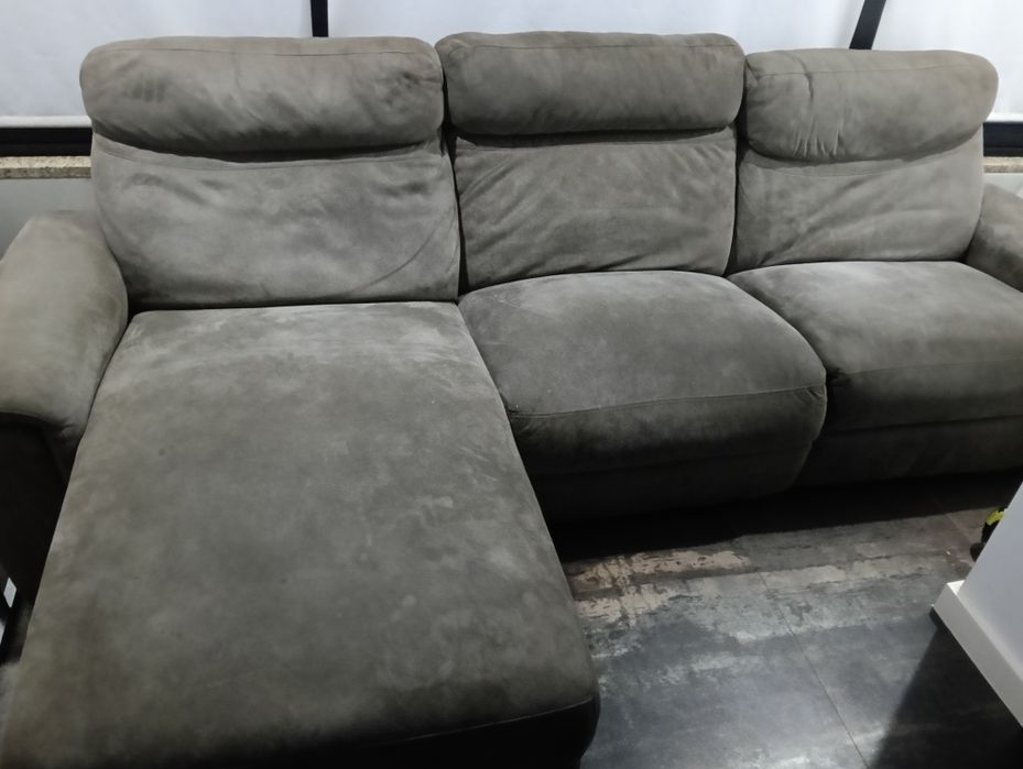 Sofá com chaise  usado