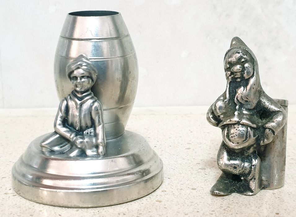 Antigos paliteiros figurativos em estanho e niquelado