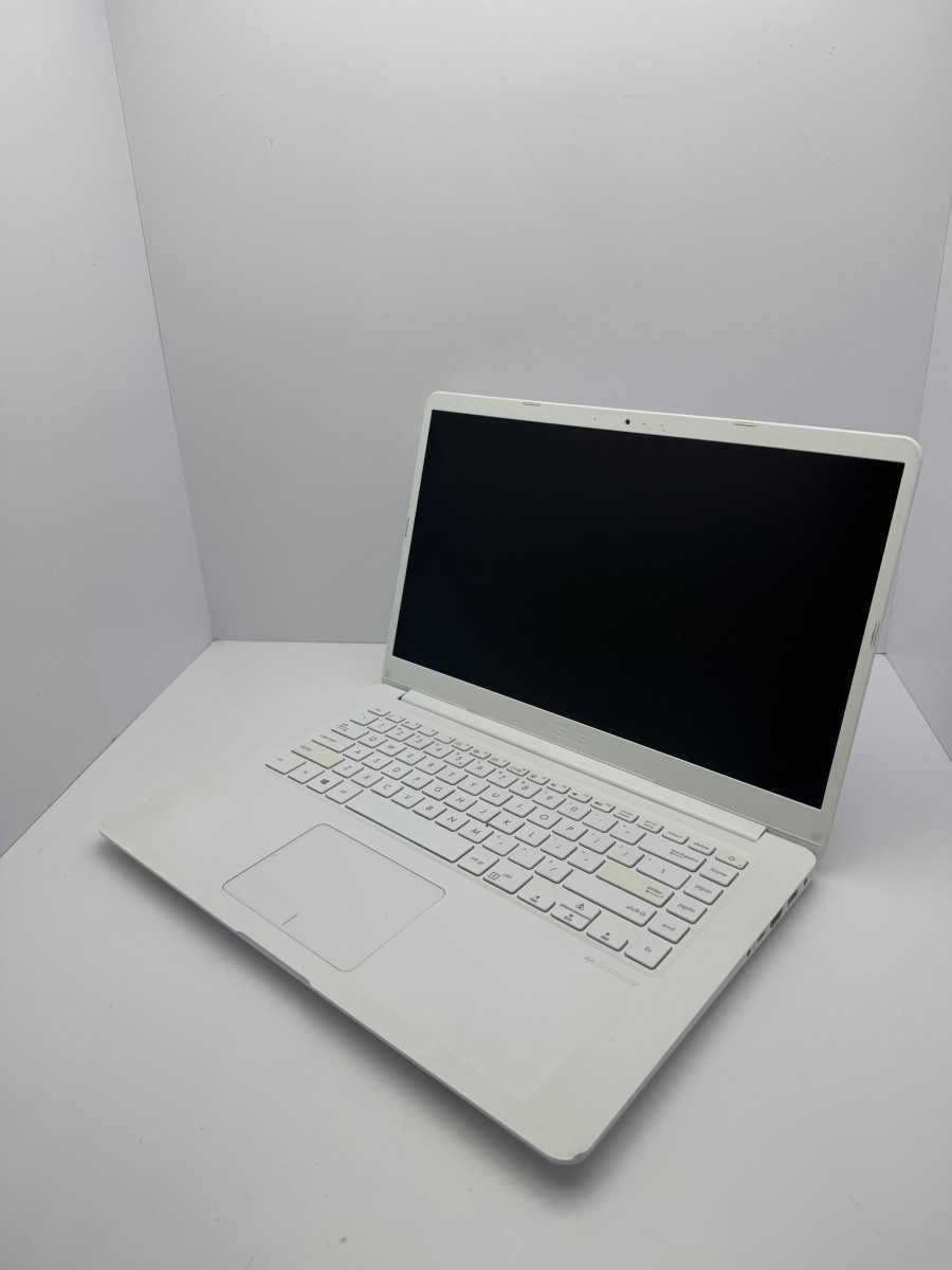 Laptop ASUS Vivobook S15 X510UF I-5 8/256GB Windows 10
