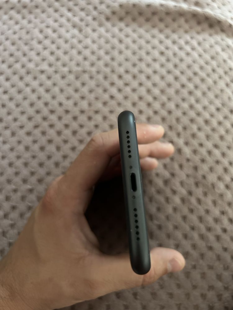 Iphone 11, black, 64 GB