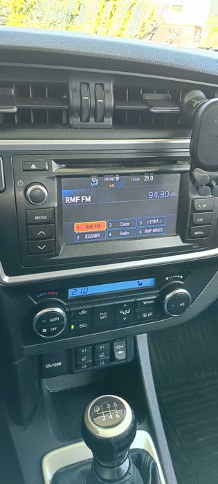 Toyota Auris ll Avensis