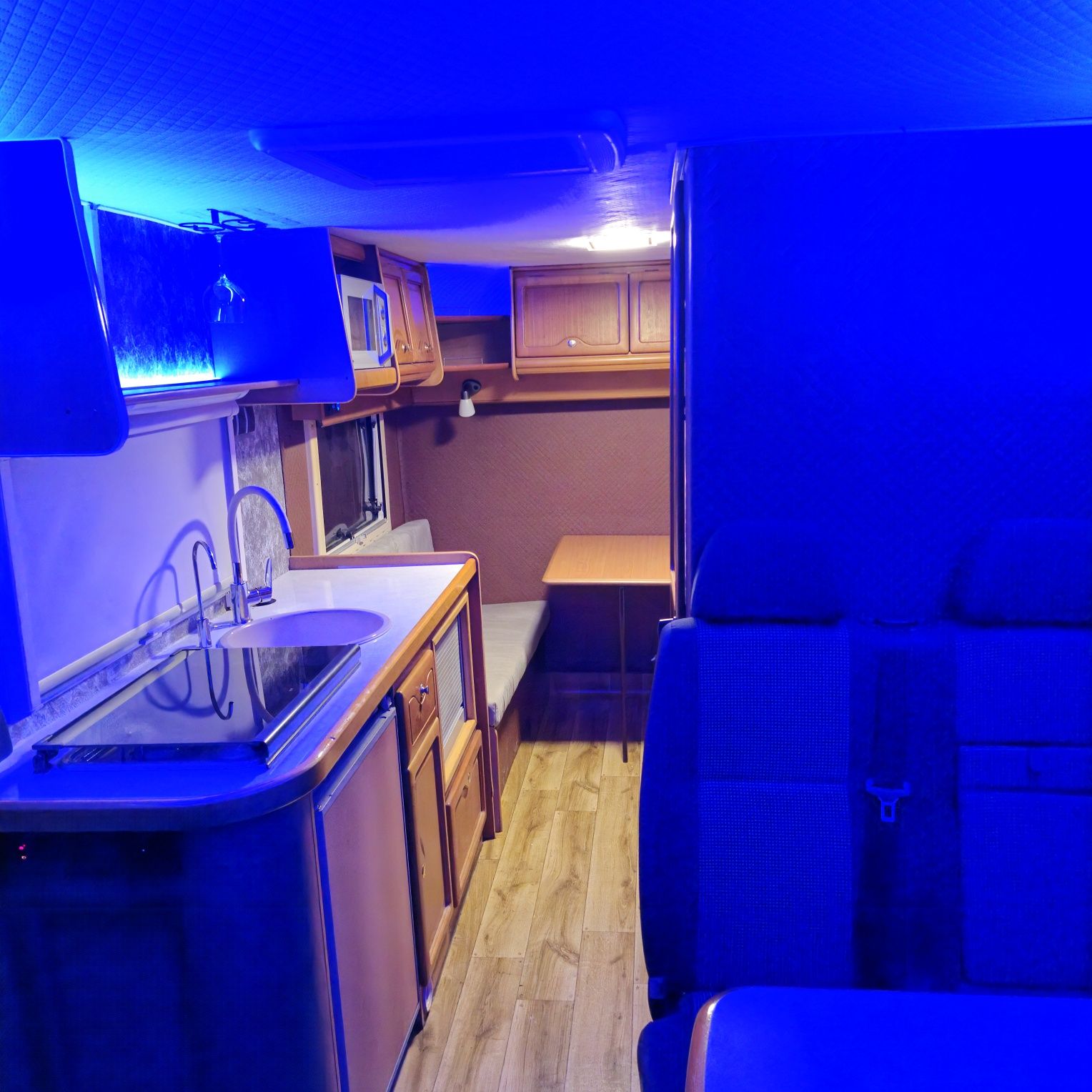 Camper ford tranzit 2.5 kamper 6 osob , zimowy, bliźniak kola