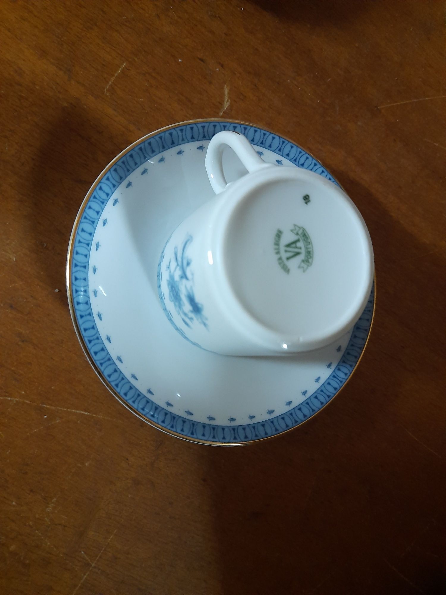 4 chavenas e 4 pires café Vista Alegre