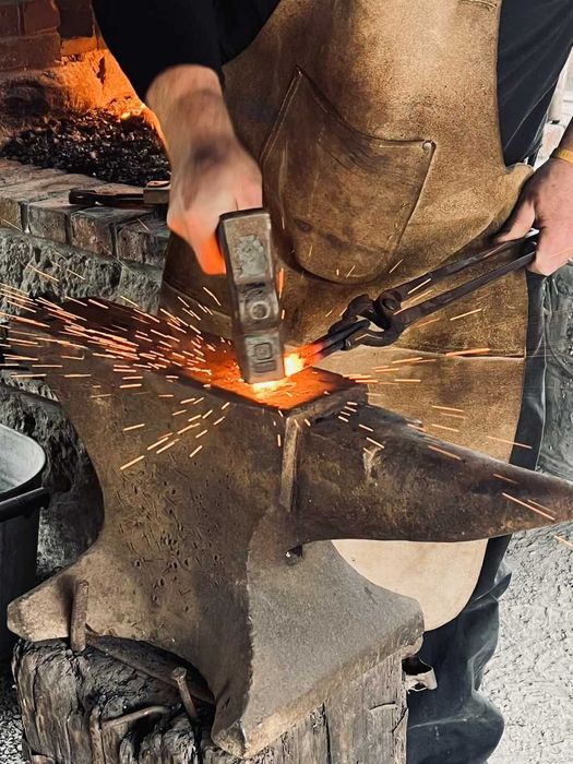 Forjador aceita trabalhos