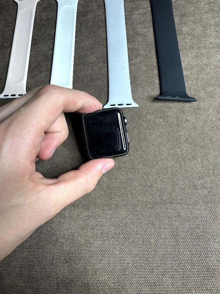 4× Apple Watch Series 1 + зарядка + ремінці — 2000 грн, торг