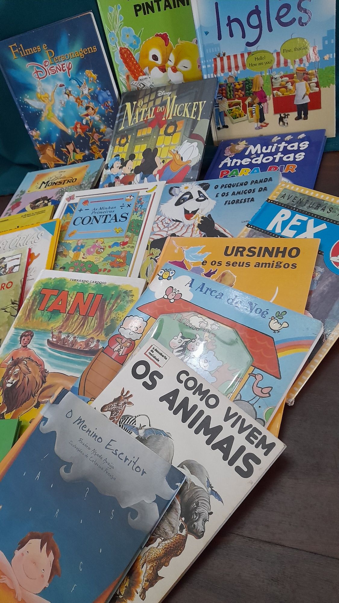 Lote de 20 Livros infantis