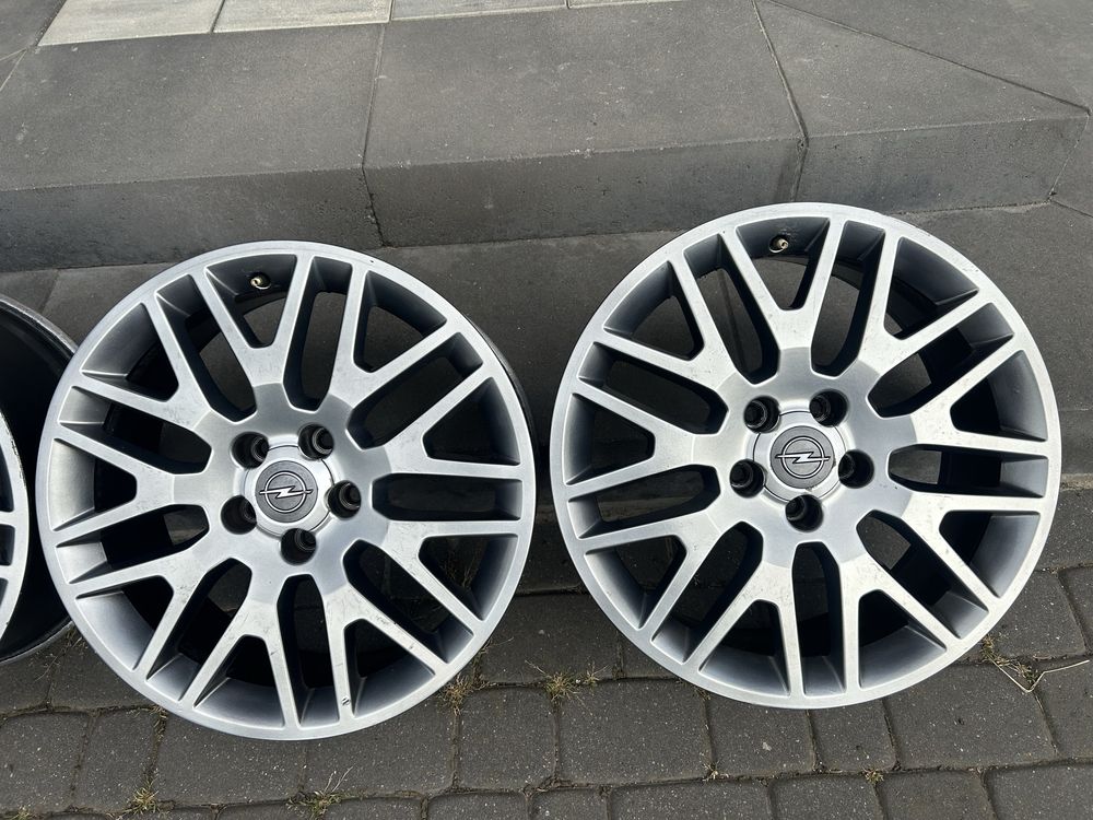 Felgi Opel 5x110 18’ 7.5j et41 Proste*Piekny Wzór*