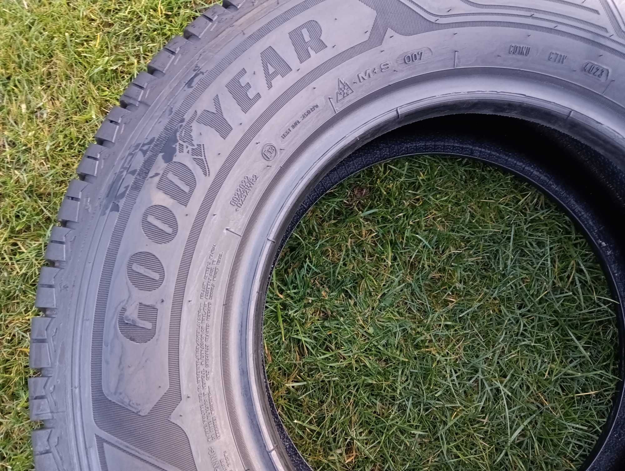 opona 225/70/15C Goodyear Vector 4 seasons Cargo 1 szt 9mm 2022