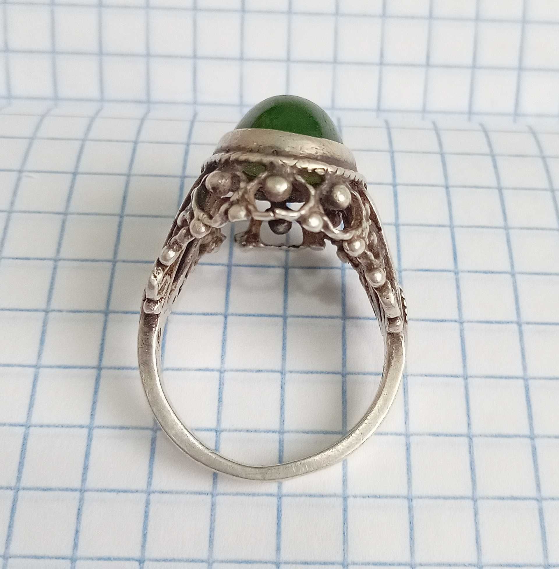 Кольцо перстень с камнем Нефрит серебро ссср 875 звезда