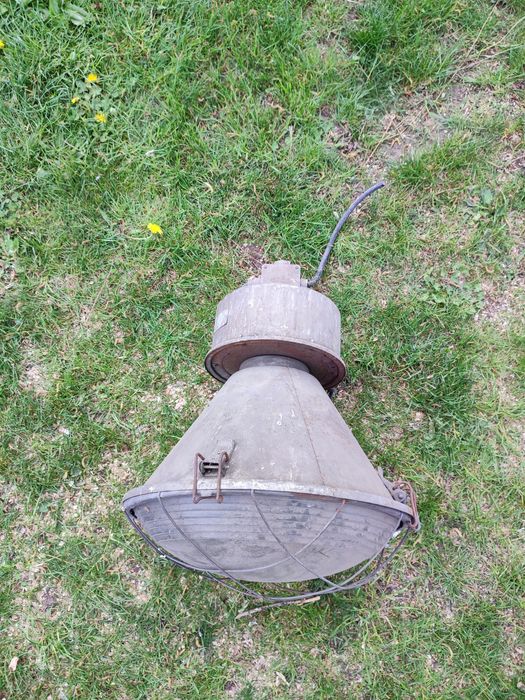 Lampa industrialna duża