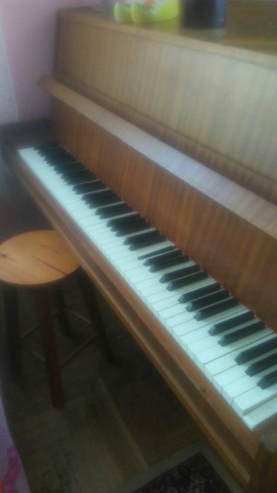 Pianino Calisia używane