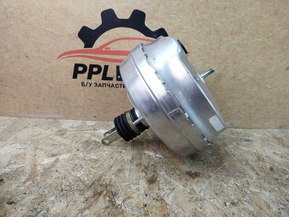 Land Rover Range Rover Velar L560 2017- вакуумный усилитель тормозов