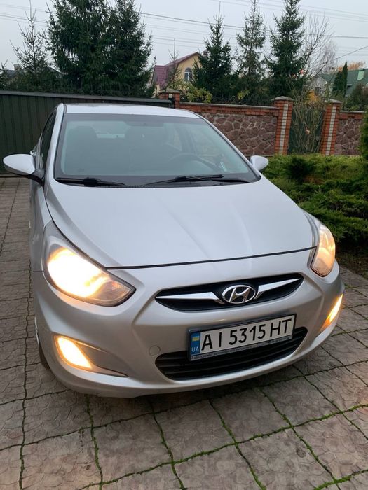 Hyundai accent 2014