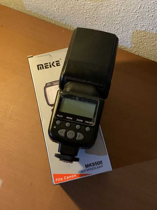 Flash Meike MK950II