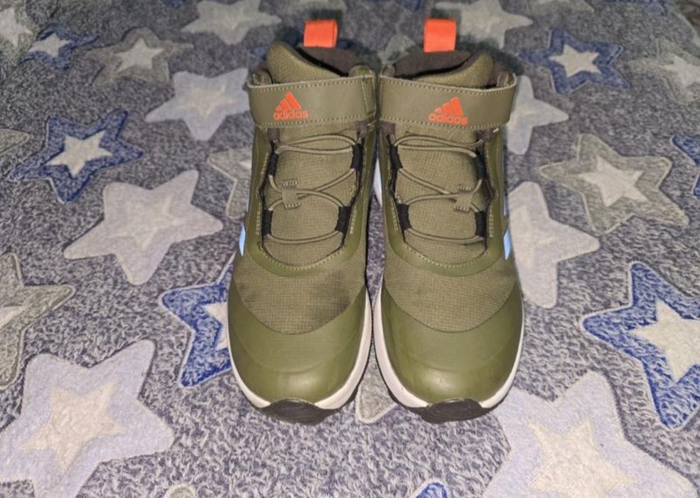 Adidas оригінал черевики демі 35р
