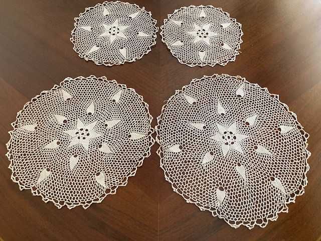 50 Naperons com vários conjuntos em crochet (croché ou crochê)*