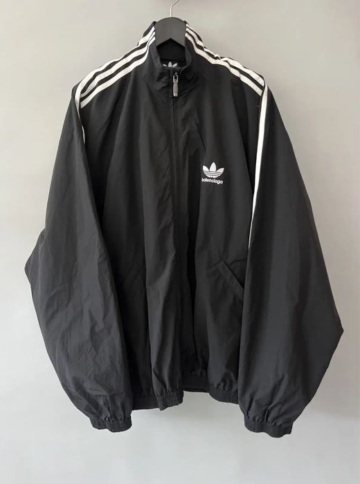 Нейлонова ветровка balenciaga,adidas