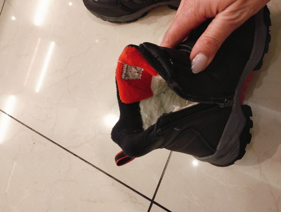 Buty zimowe ocieplane dla chłopca r.32