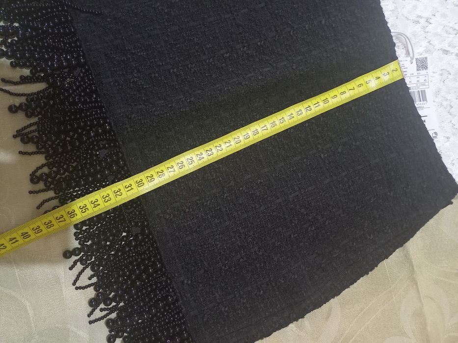 Чудова, святкова спідничка манго на тендітну дівчину