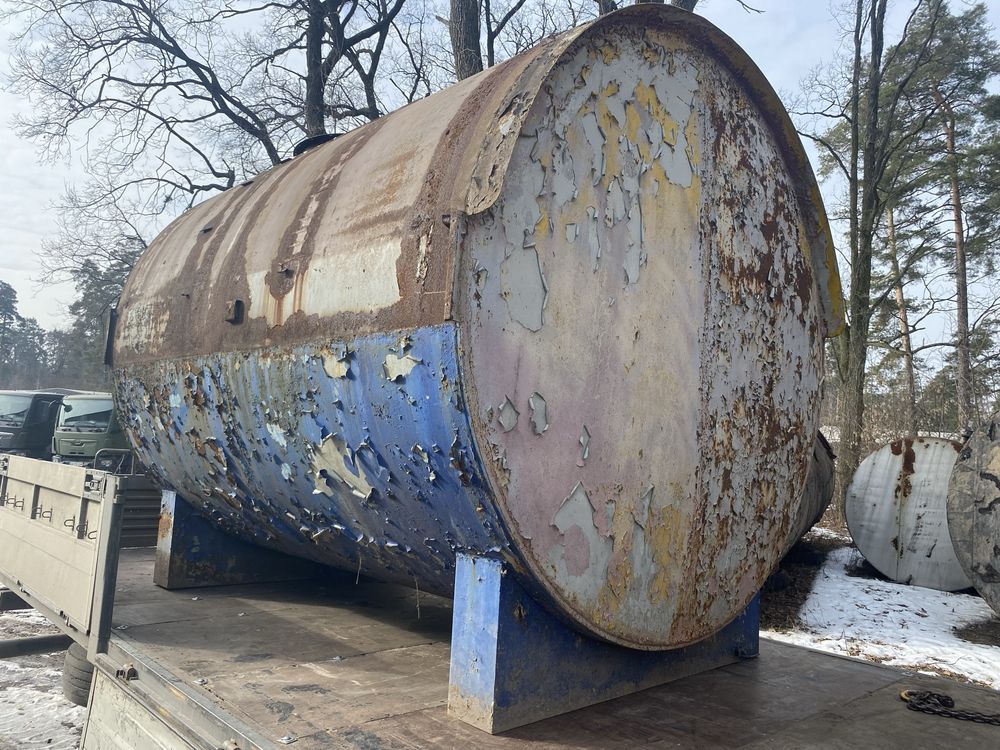 Ємності металеві ,цистерни,бочки,резервуари,баки 10, 15 куб