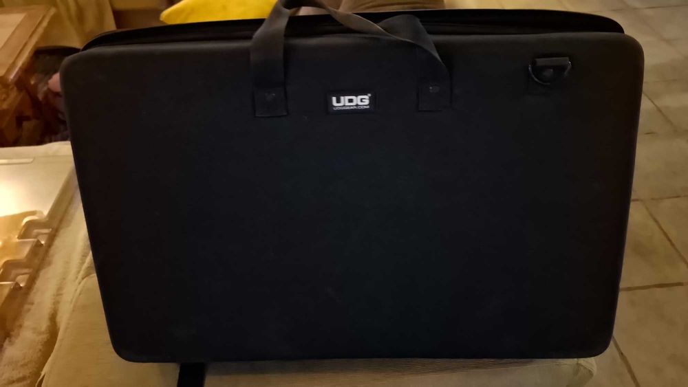 Controladora Dj Denon prime 2 + mala + proteção