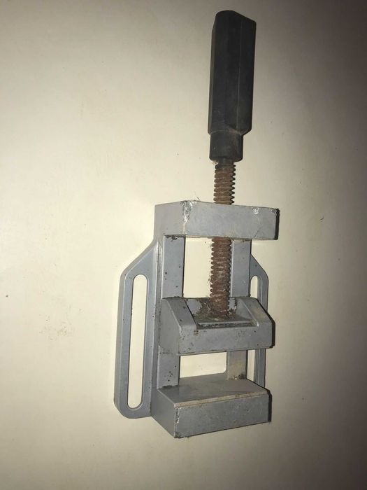 Grampos e outros objectos