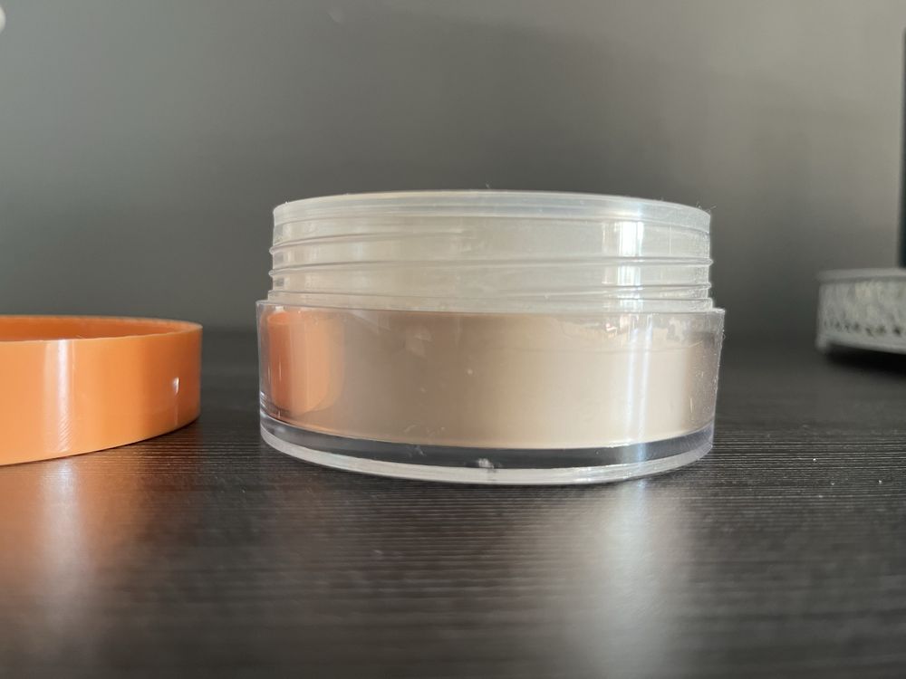 Puder Max&More Magic Mango z Action