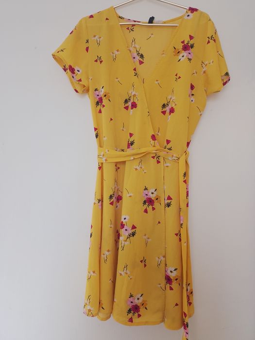 Літнє плаття на запах