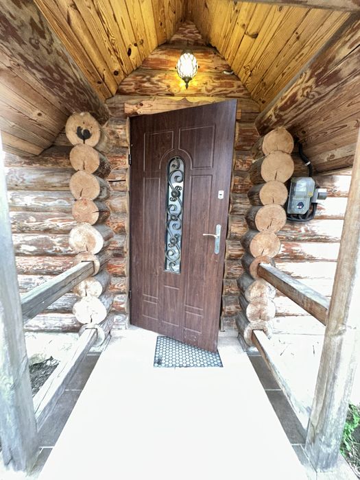 Продаж будиночка для життя / бізнесу